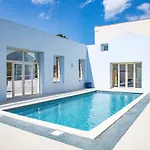 Chateau Ciceron Holiday home *